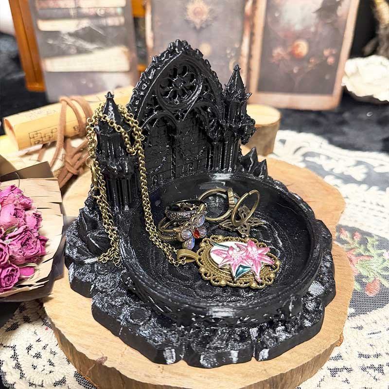 Black resin gothic trinket tray 13x9cm with vintage arch pattern